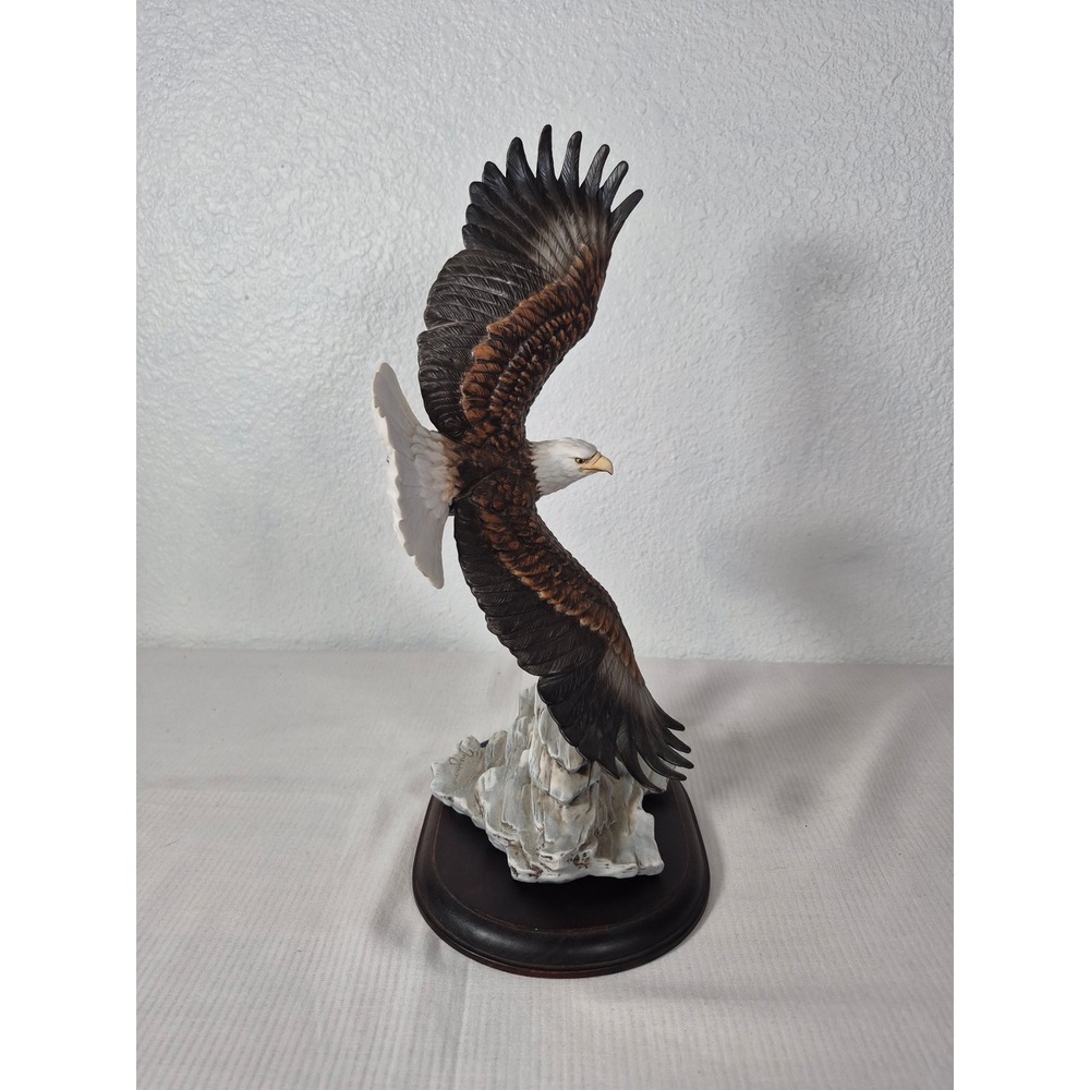 HOMCO Masterpiece Bald Eagle Soaring Statue on Wood Base Patriotic Wildlife